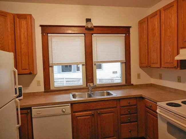 Building Photo - 212 W Michigan Ave