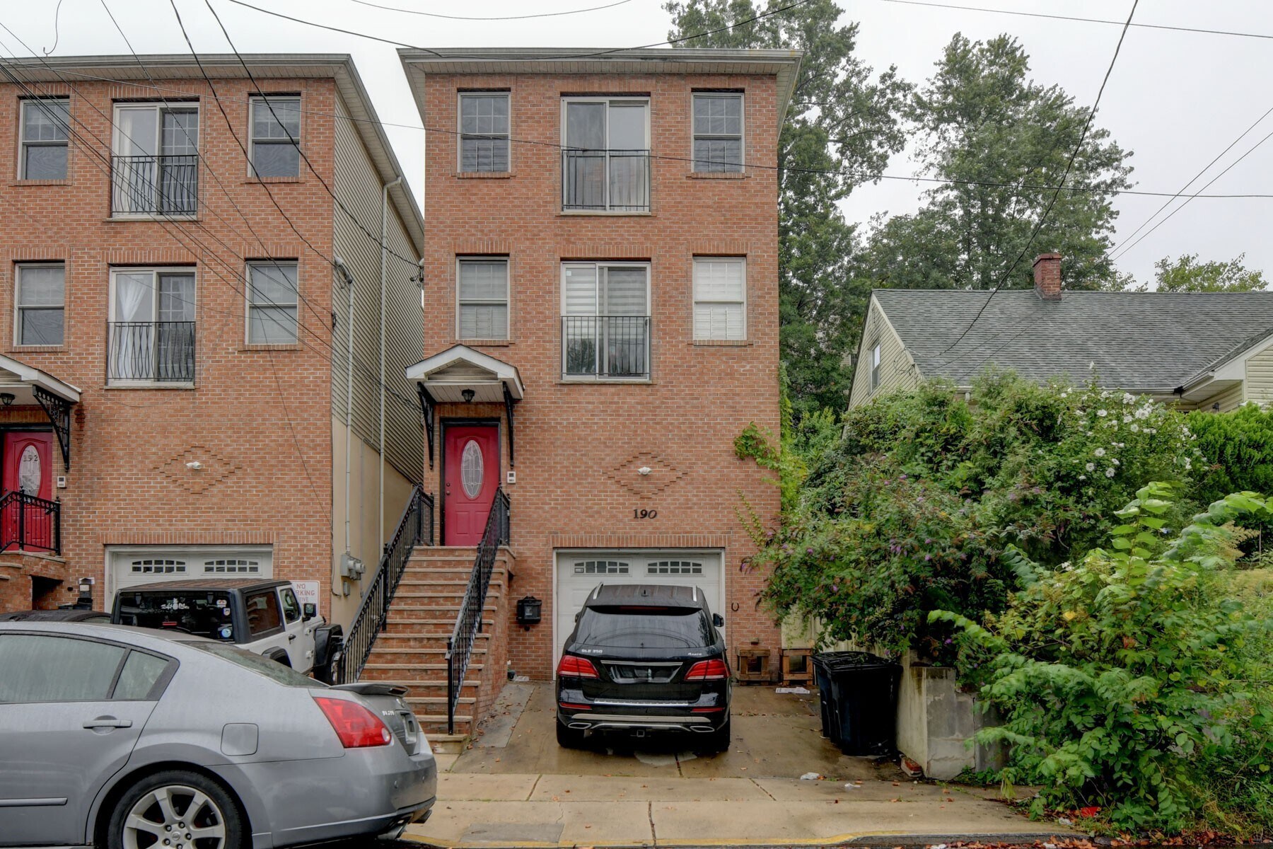 Building Photo - 190 Terrace Ave