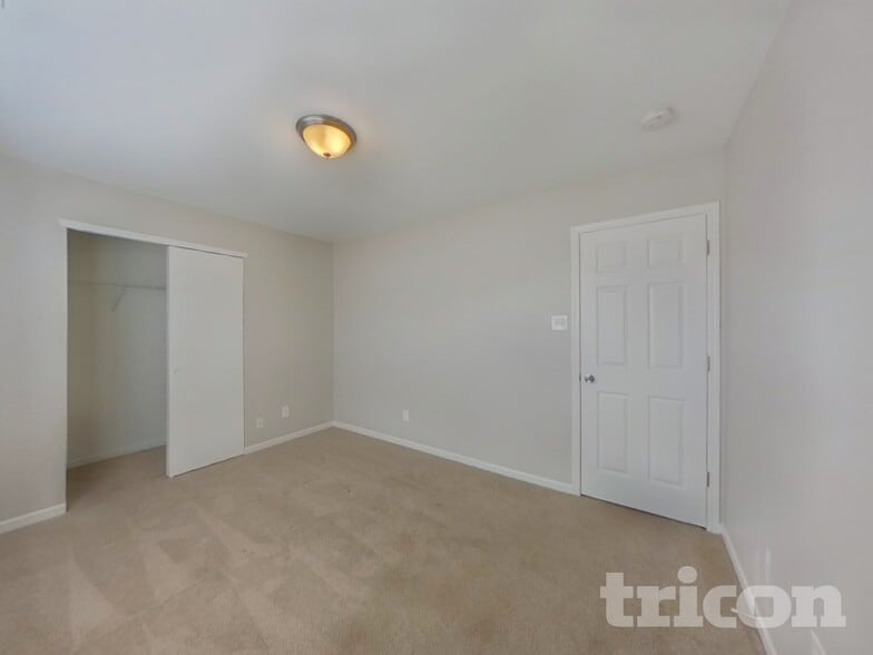 Building Photo - 7320 Mitzi Deborah Dr