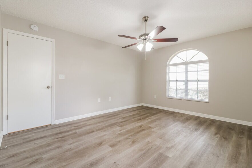 Building Photo - 12216 Waco St