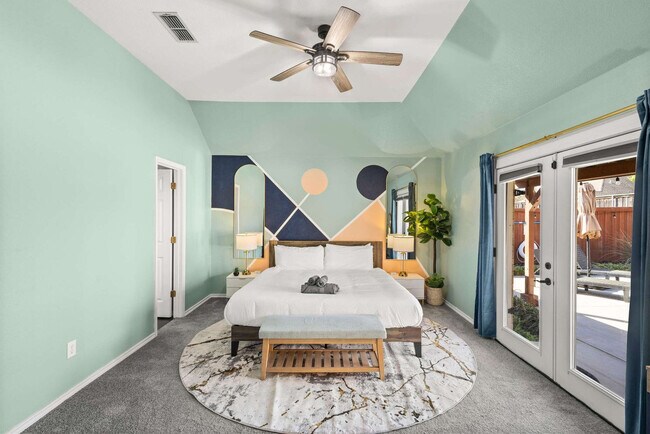 Building Photo - 324 Woodcrest Dr