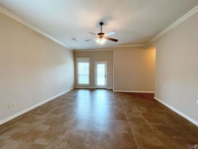 Building Photo - 1695 El Tigre Dr