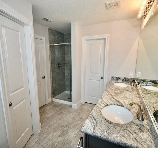 Building Photo - 18226 Willow Edge Dr