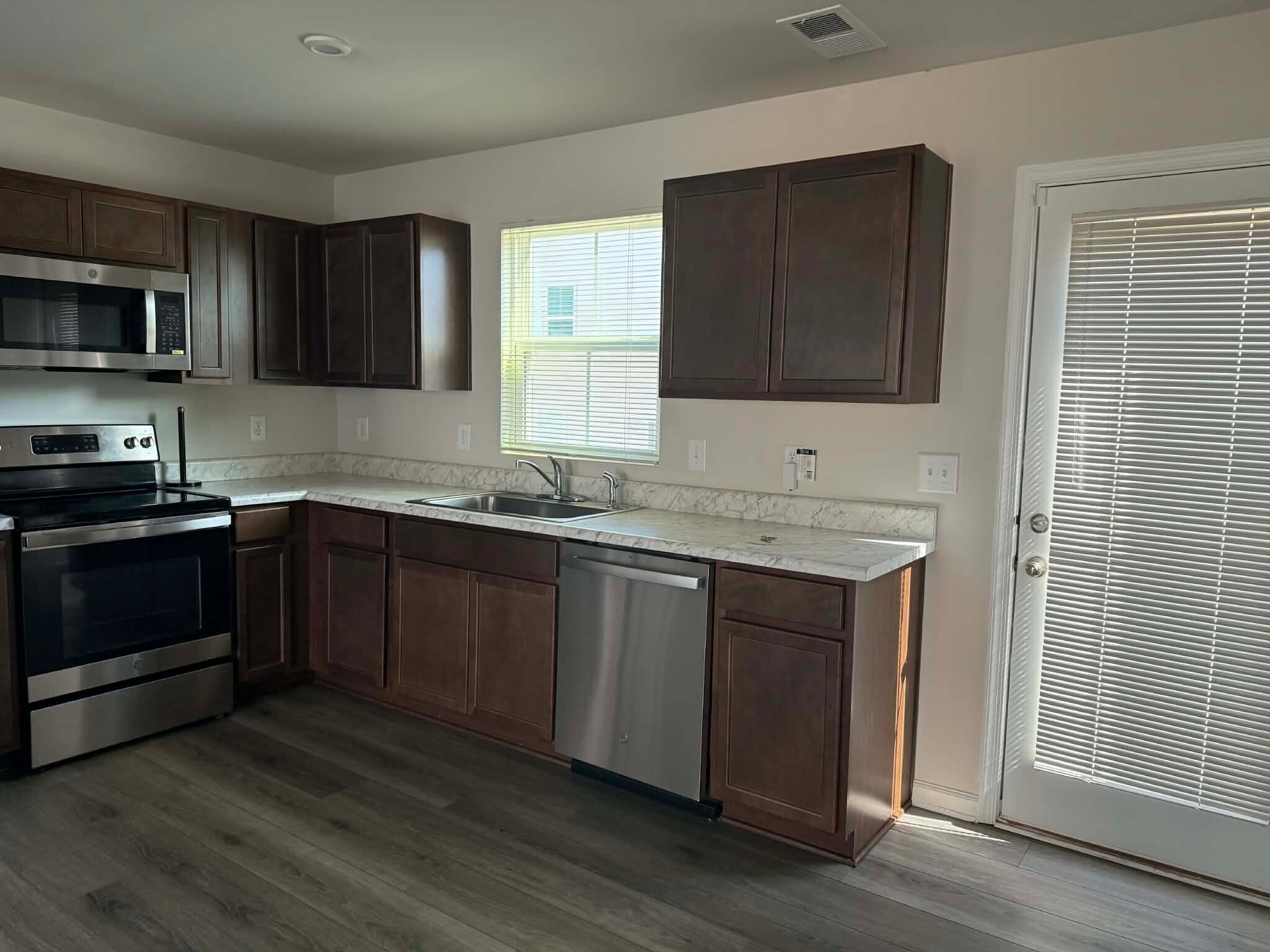 Building Photo - 417 Harmony Hill Trl