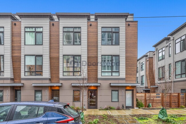 Building Photo - 6309 9th Ave NE