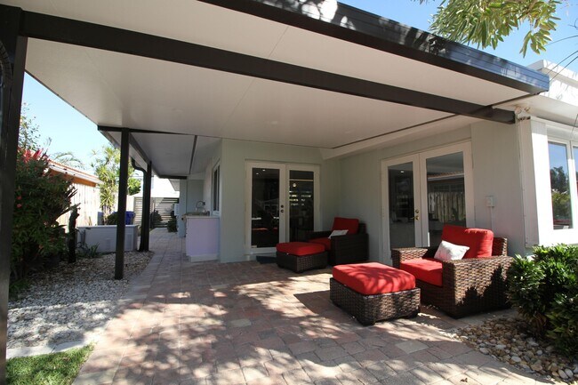 Building Photo - 2548 SE 14th St