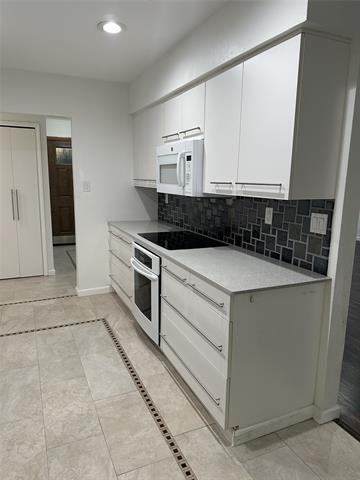 Building Photo - 2430 Centennial Dr