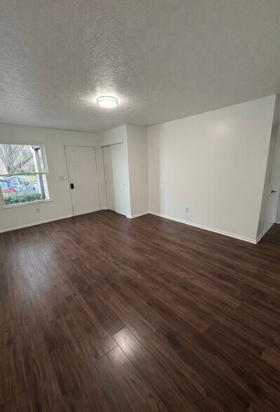 Building Photo - 3873 Millstone Rd