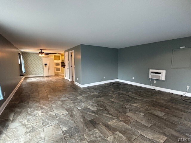 Building Photo - 7420 Mapleview Rd