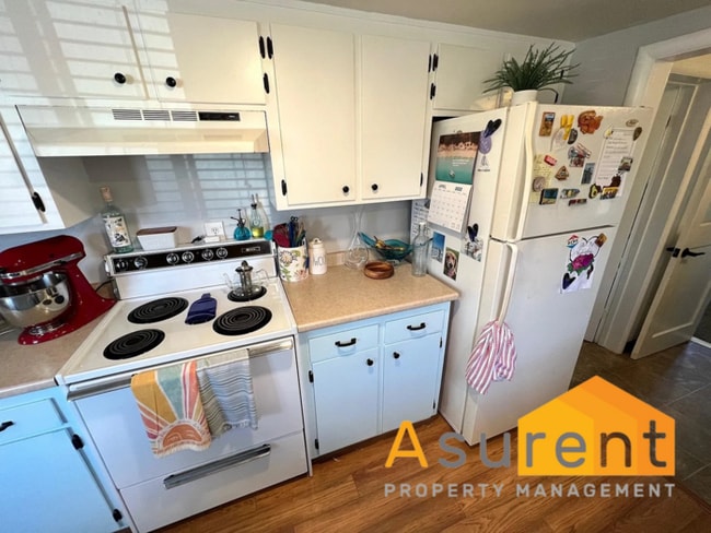 Building Photo - Beautiful Single-Level Home Located in the...