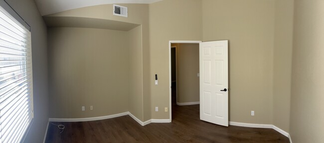 Building Photo - 40656 Corte Albara