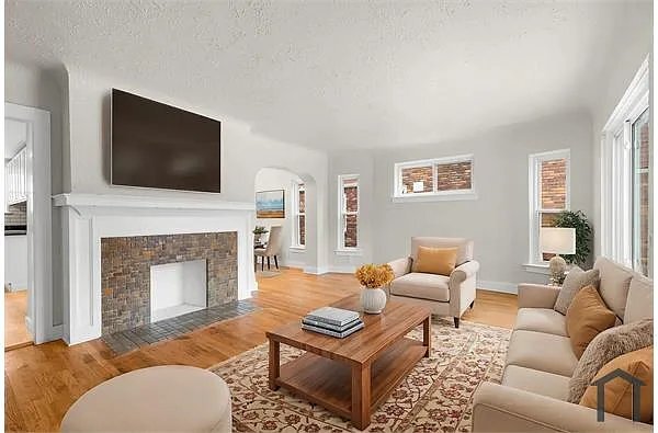 Building Photo - 17151 San Juan Dr
