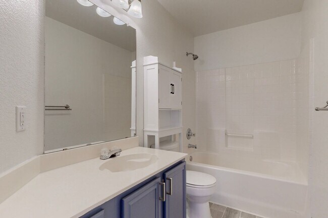 Building Photo - Lovely Updated home in Princeton Park!