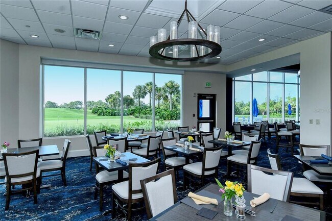 Building Photo - 9330 Clubside Cir