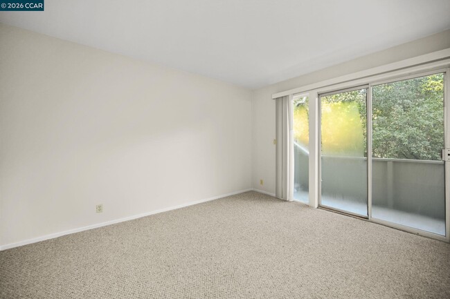 Building Photo - 73 Brookwood Rd