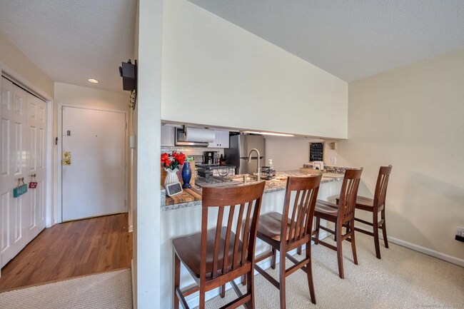 Building Photo - 308 Carlton Ln