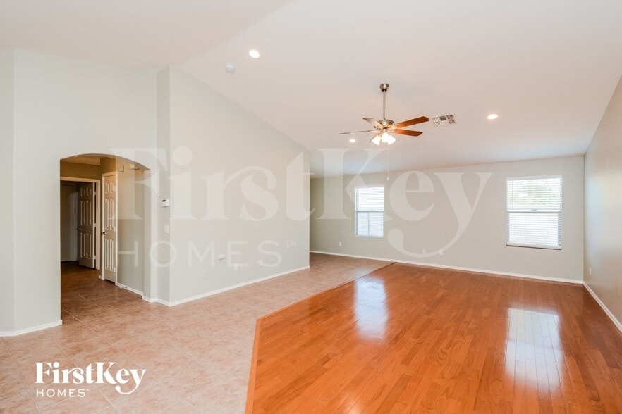 Building Photo - 13960 W Banff Ln