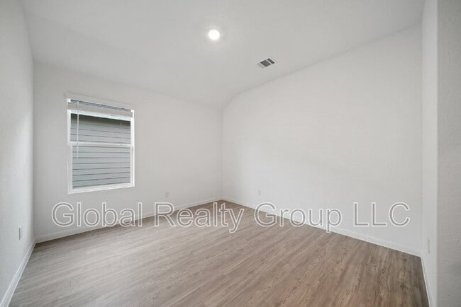 Building Photo - 9105 Navarro Vis