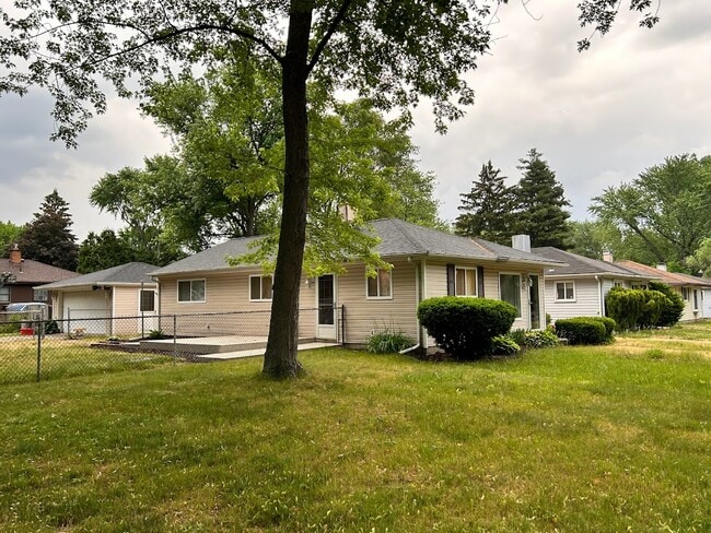 Building Photo - 28050 Curtis Rd