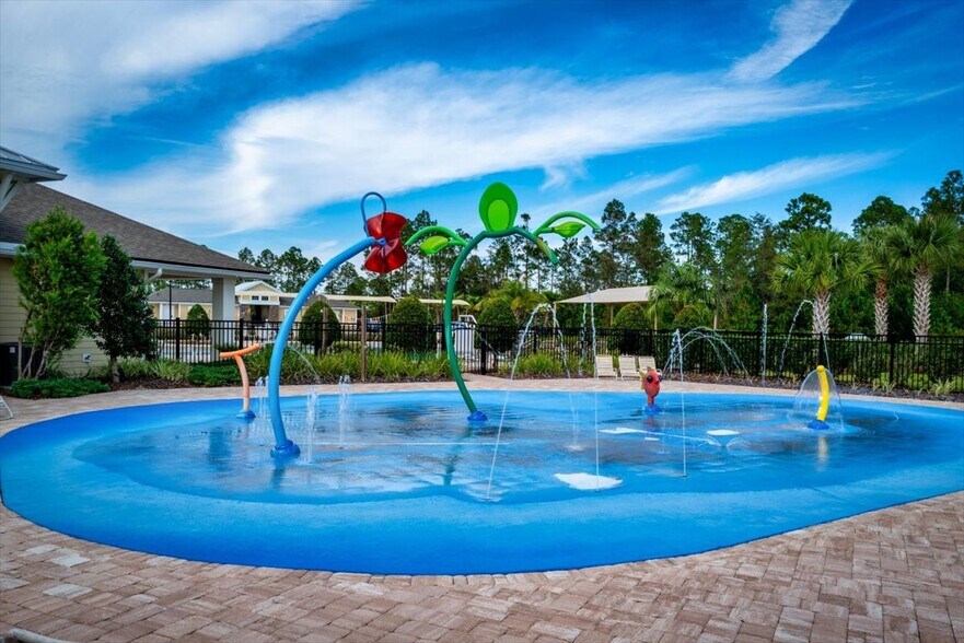 Building Photo - 2941 Oak Stream Dr