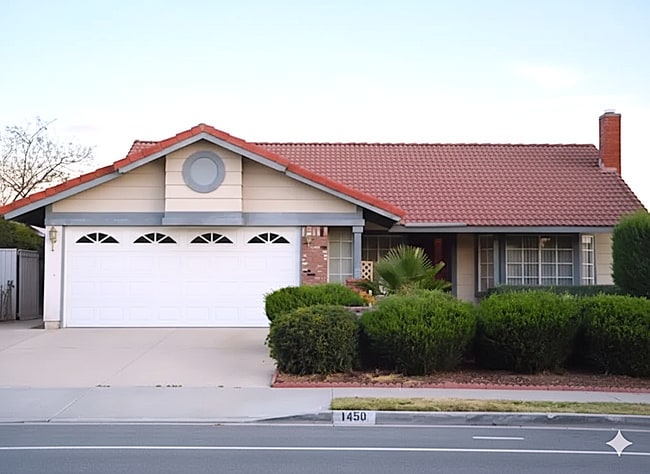 Primary Photo - 1450 Cresta Rd