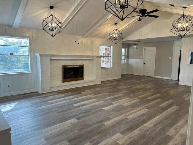 Building Photo - 4821 Burning Tree Dr