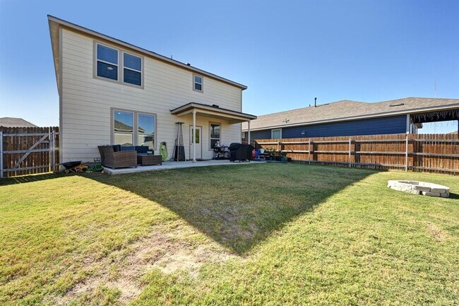 Building Photo - 317 Black Alder St