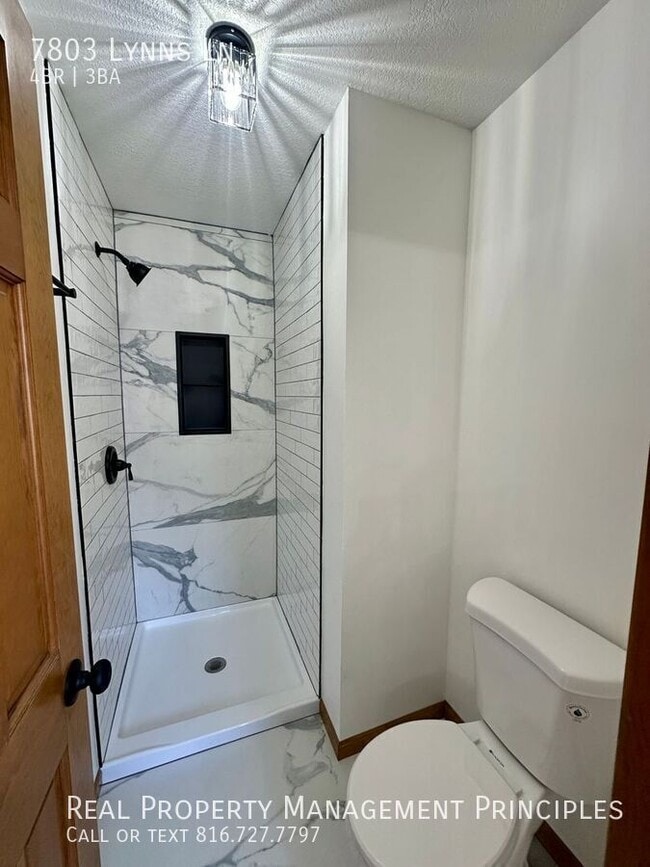 Building Photo - 7803 NW Lynns Ln