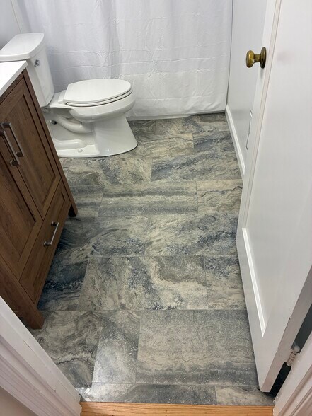 Building Photo - 79 Tiffany Ave