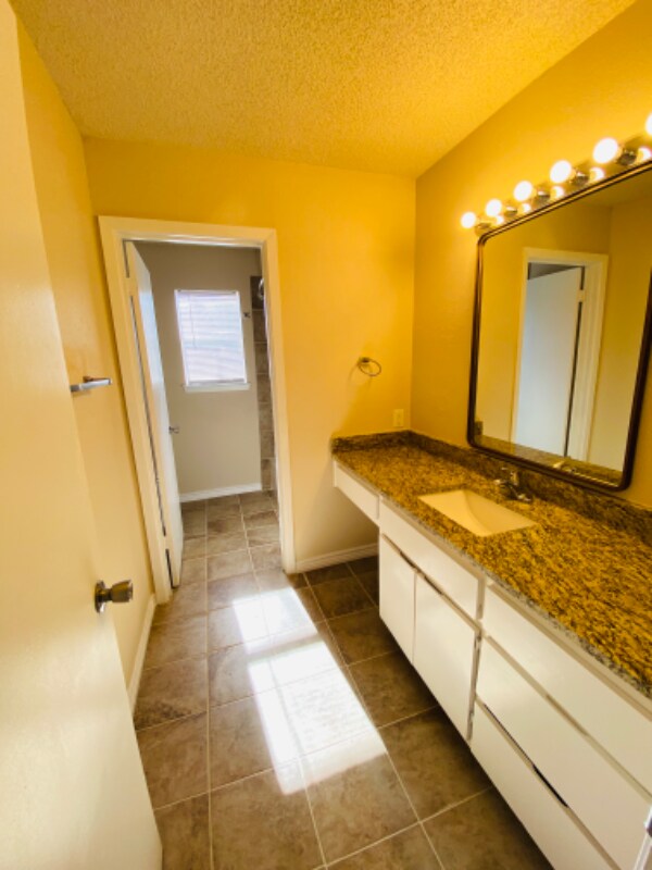 Building Photo - 103 Hughson Ct