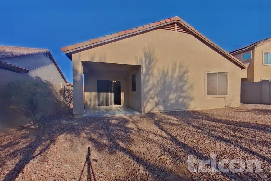 Building Photo - 1689 S 235th Dr