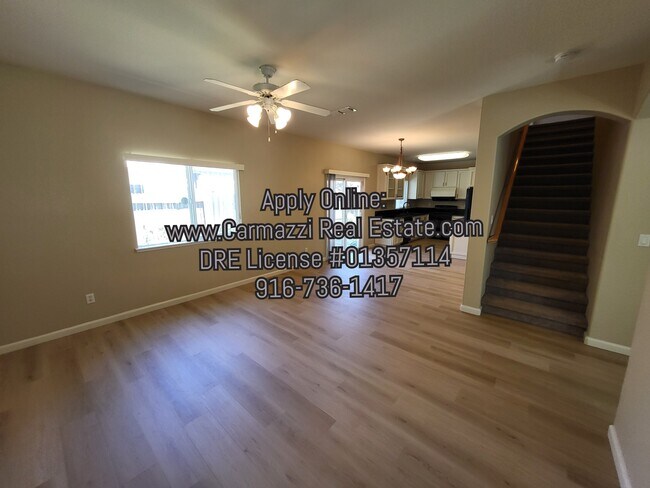 Building Photo - 1626 Loon Lake St
