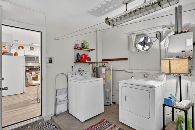 Building Photo - 4273 Elkcam Blvd SE