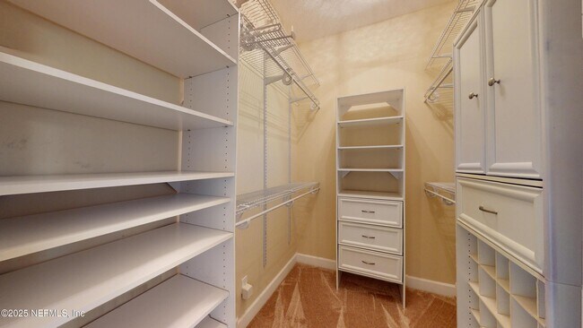 Building Photo - 4786 Yacht Ct