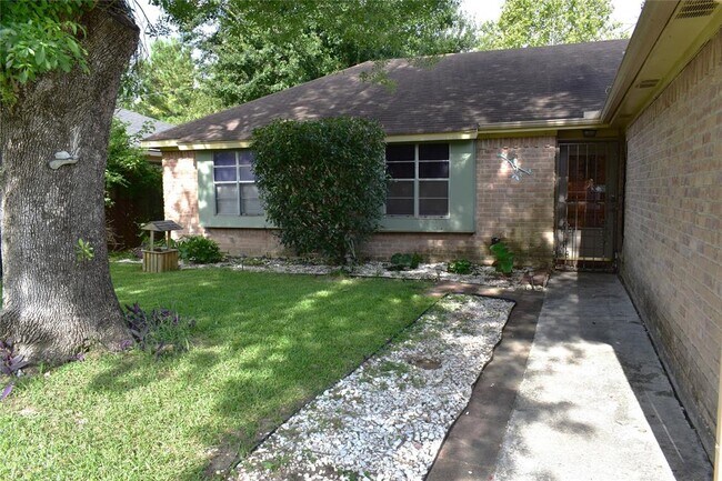 Building Photo - 12706 Highmanor Dr