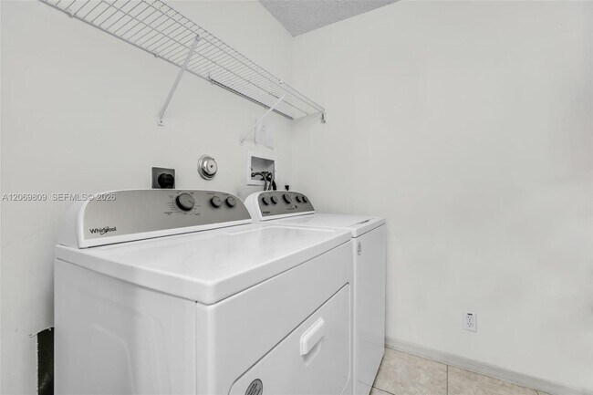 Building Photo - 2230 NW 145th Ave
