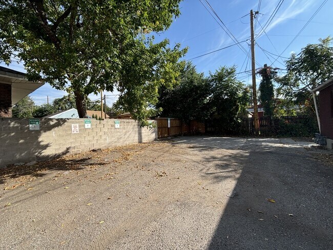 Building Photo - 1507 S 700 E