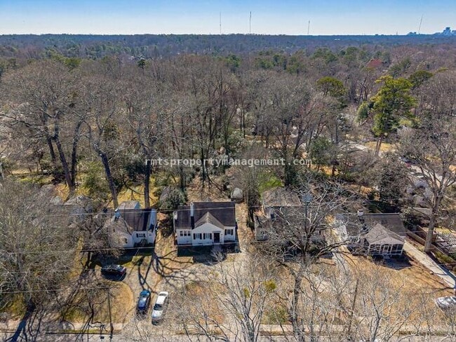 Building Photo - 1977 N Decatur Rd