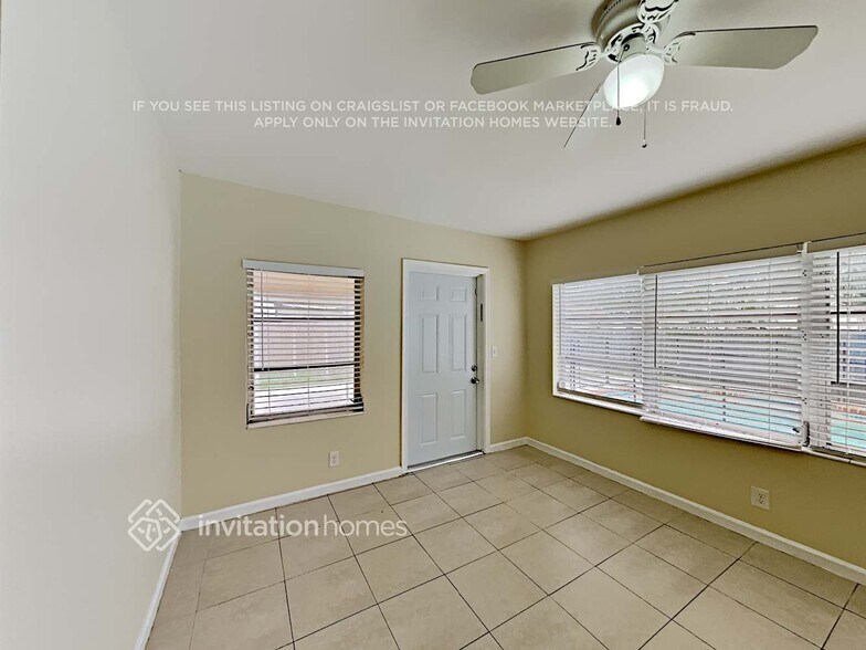 Building Photo - 526 Foresteria Dr