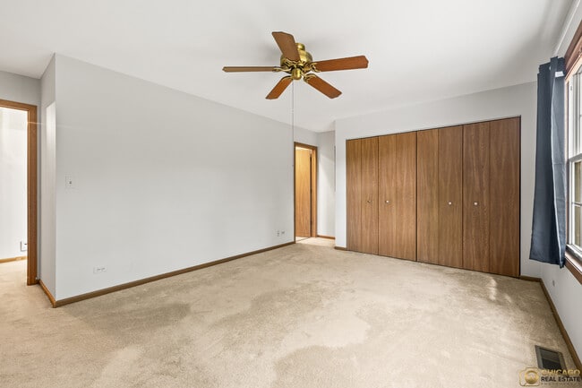 Building Photo - 1174 Hyannis Cir