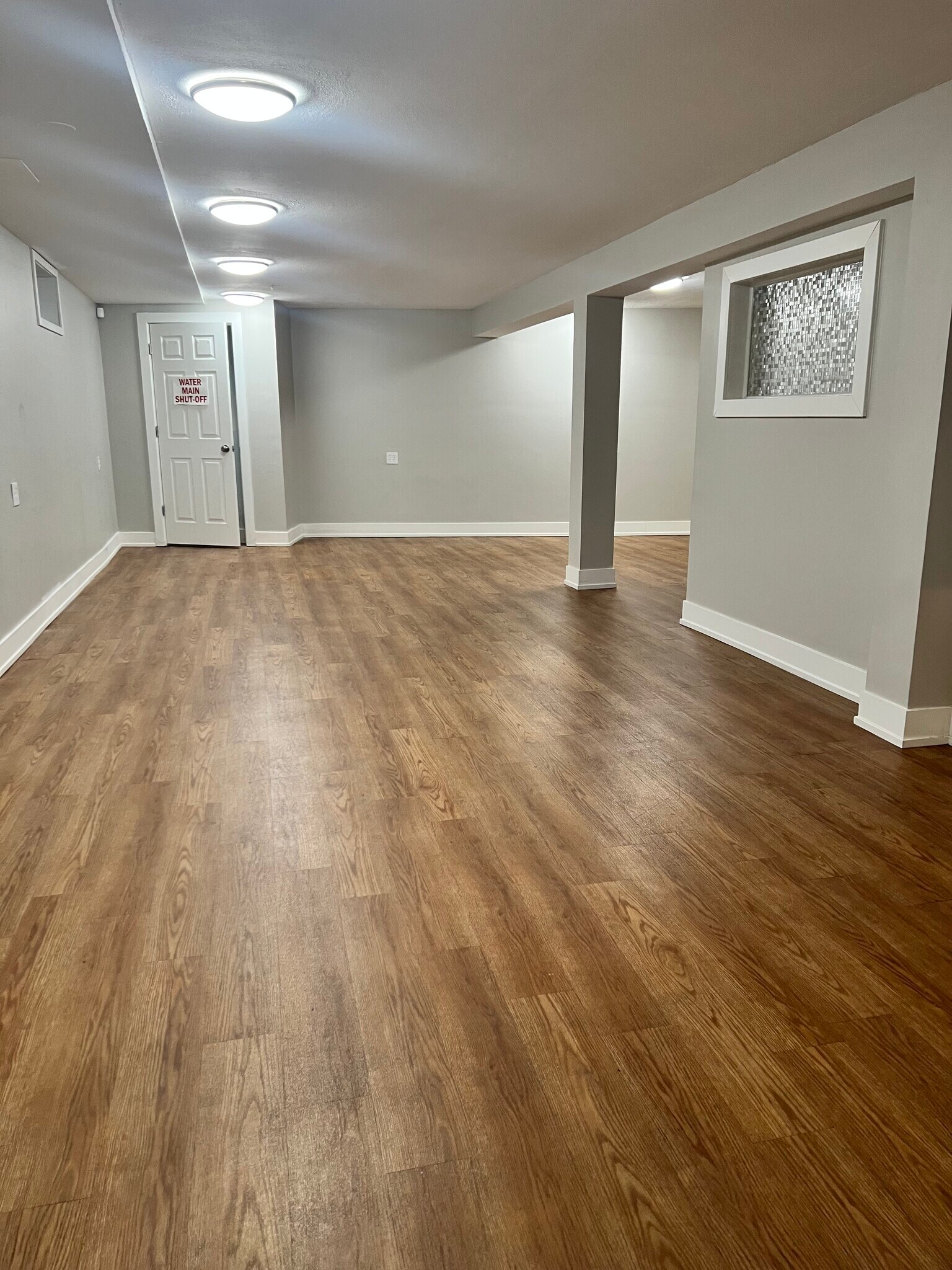 Building Photo - 3909 Howard St