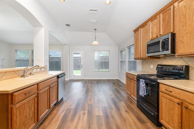 Building Photo - 14716 Lone Spring Dr