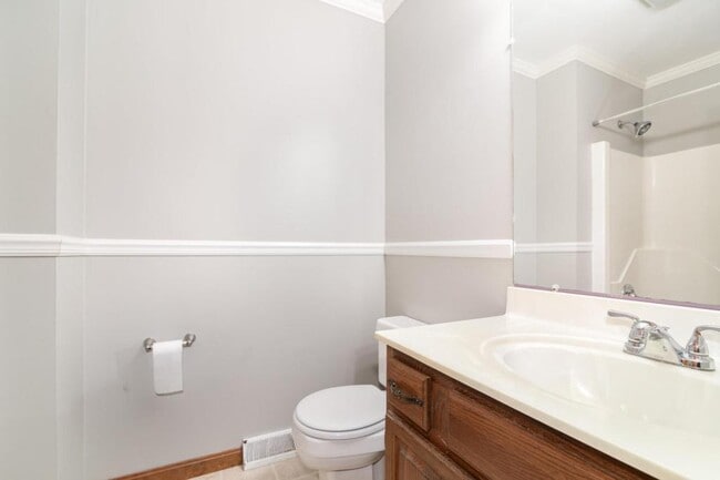 Building Photo - 614 Park Ridge Dr