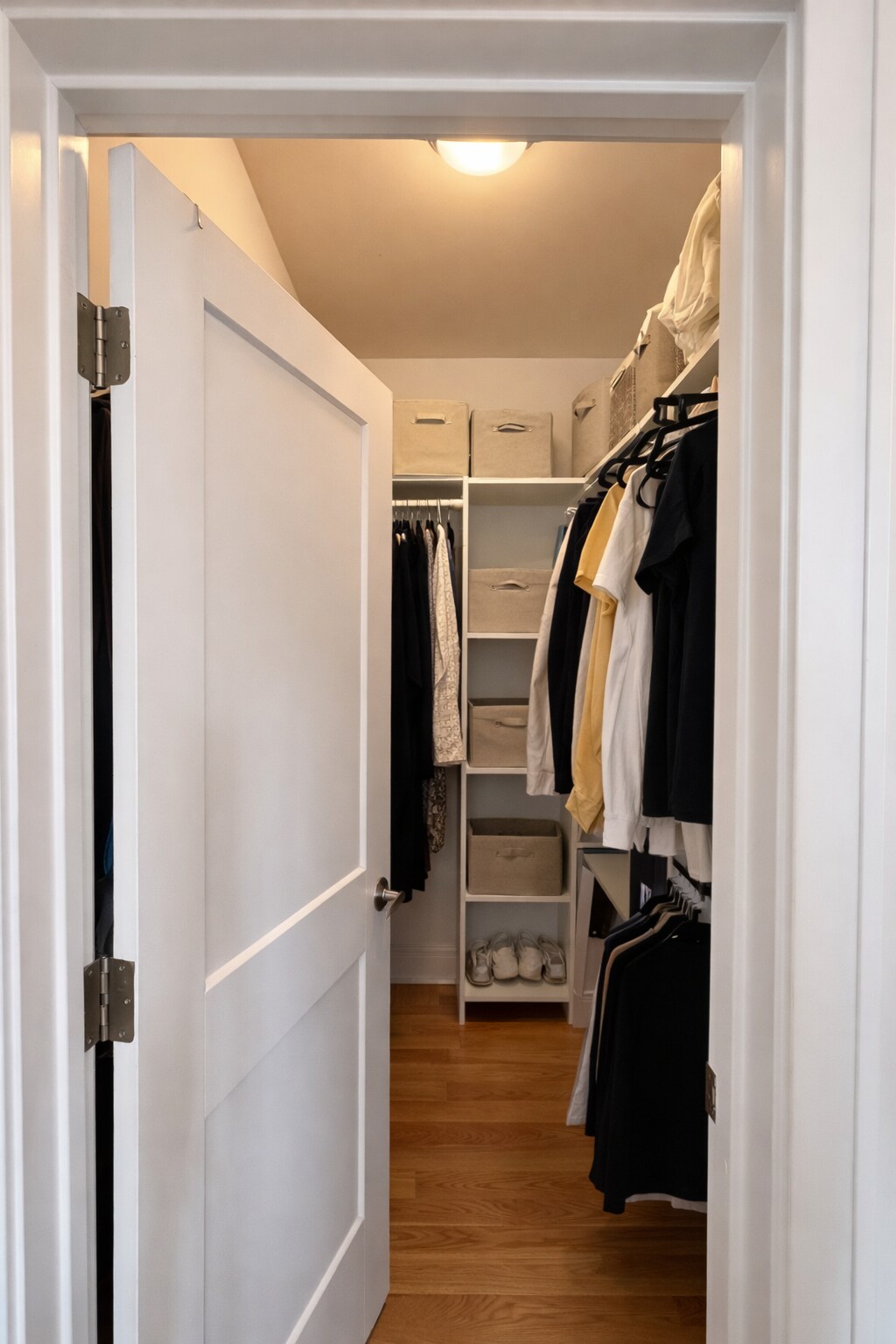 Building Photo - 3203 N Ridgeway Ave