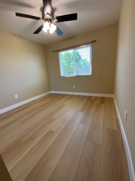 Building Photo - 10376 Baccus Ct