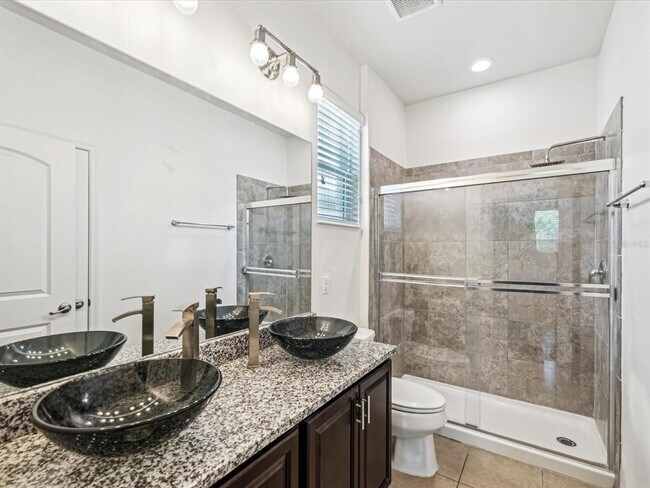 Building Photo - 11525 Southern Creek Dr