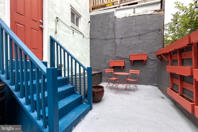 Building Photo - 23 N Chester St