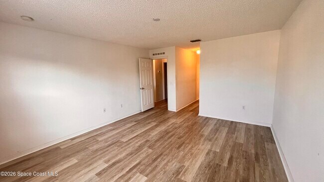 Building Photo - 1727 Valcourt St NW
