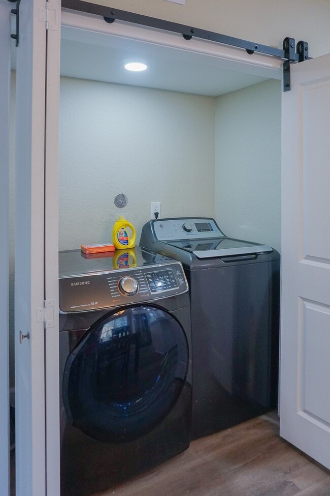 Building Photo - 3703 Market St