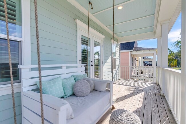 Building Photo - Beautiful 3 Bedrooms, 3.5 Bathrooms Home i...